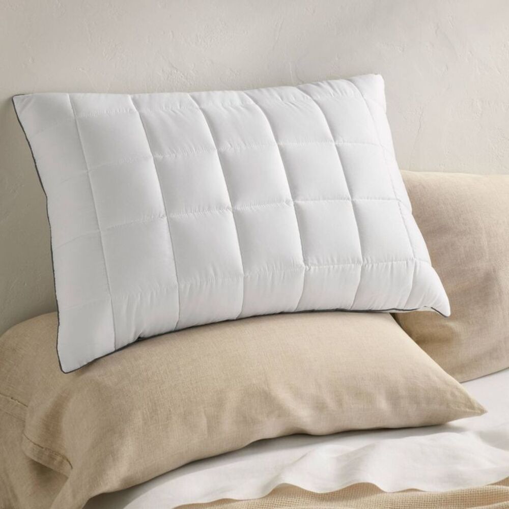 King Medium/Firm Premium Cooling Dual Layer Memory Foam Pillow - Casaluna